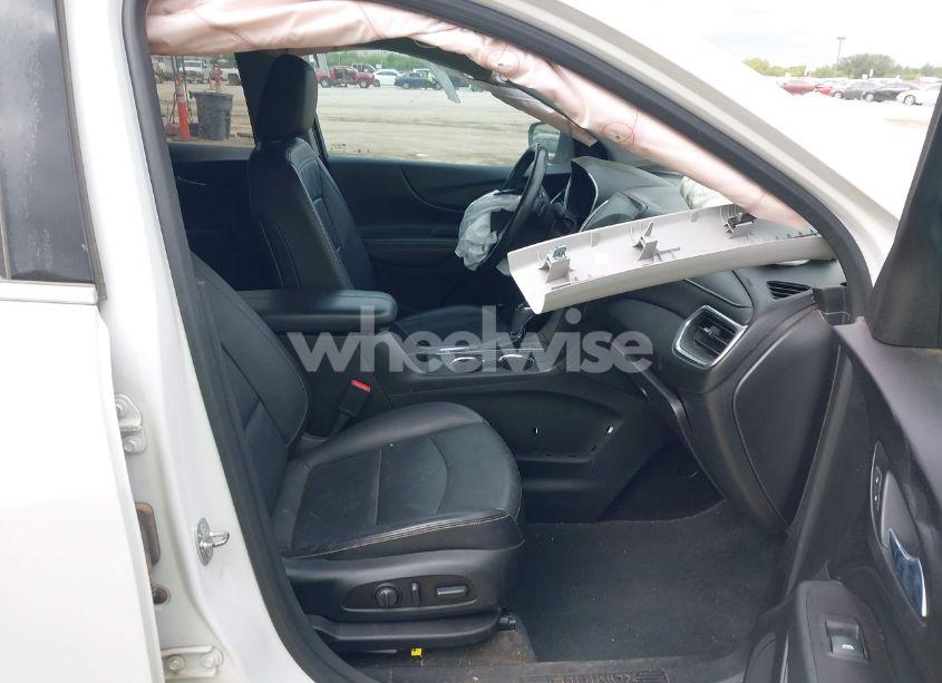 Photo 5 of 2018 Chevrolet Equinox PREMIER (VIN 2GNAXMEV3J6218249)