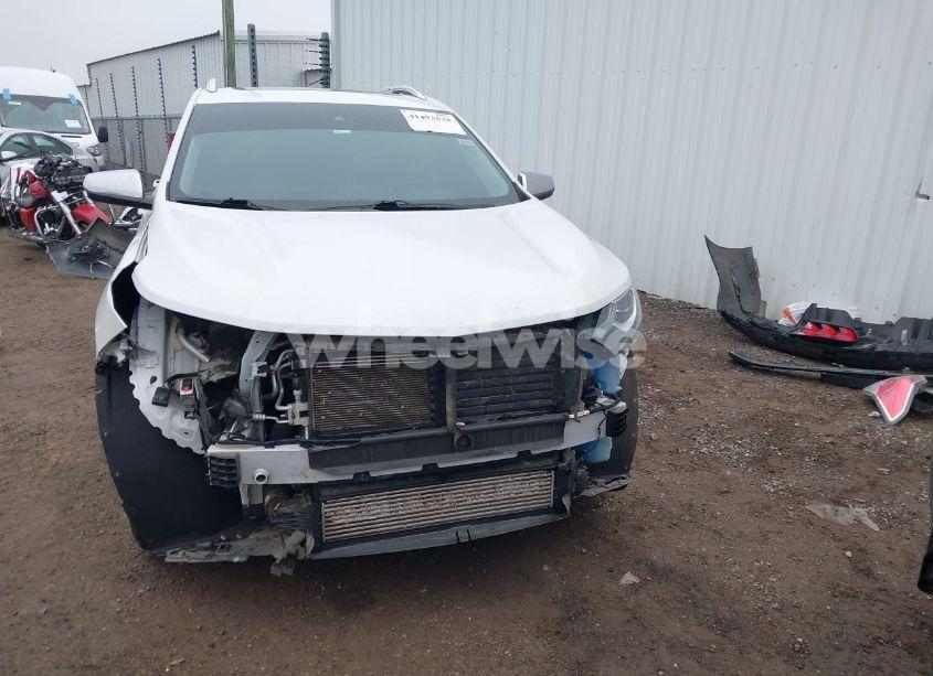 Photo 13 of 2018 Chevrolet Equinox PREMIER (VIN 2GNAXMEV4J6108018)