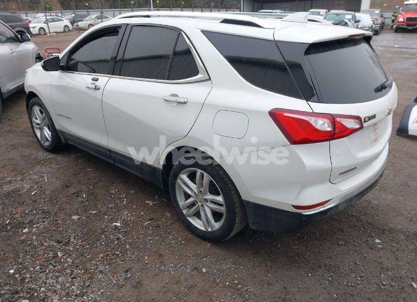 Photo 3 of 2018 Chevrolet Equinox PREMIER (VIN 2GNAXMEV4J6108018)