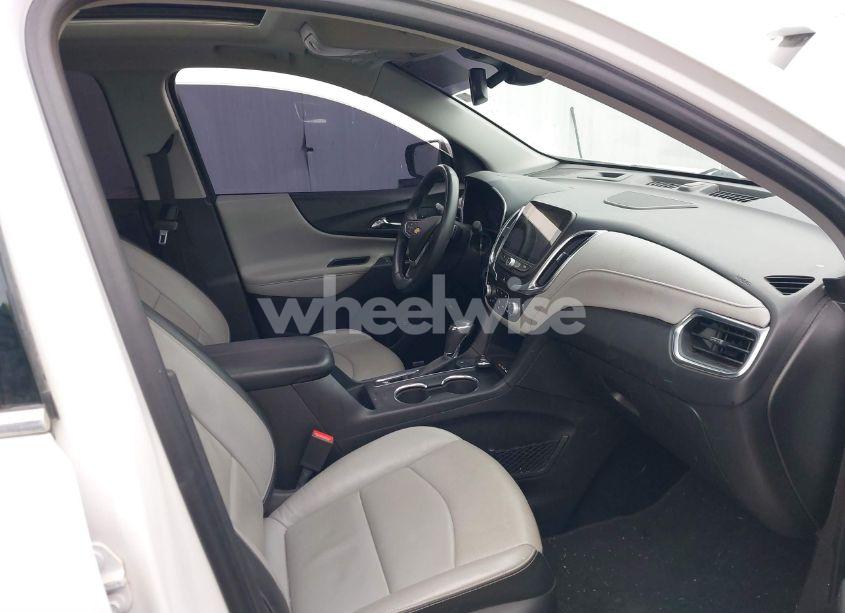 Photo 5 of 2018 Chevrolet Equinox PREMIER (VIN 2GNAXMEV4J6108018)