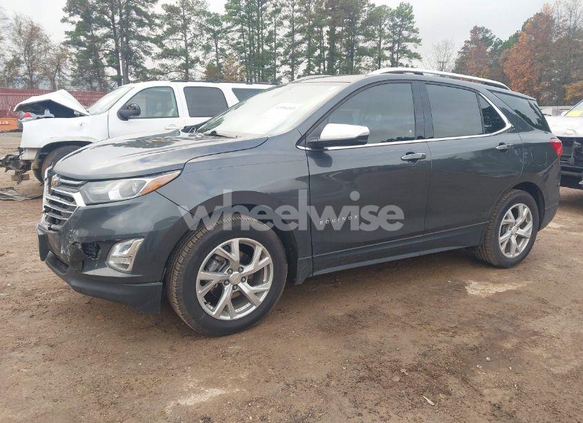 Photo 2 of 2018 Chevrolet Equinox PREMIER (VIN 2GNAXMEV4J6247114)