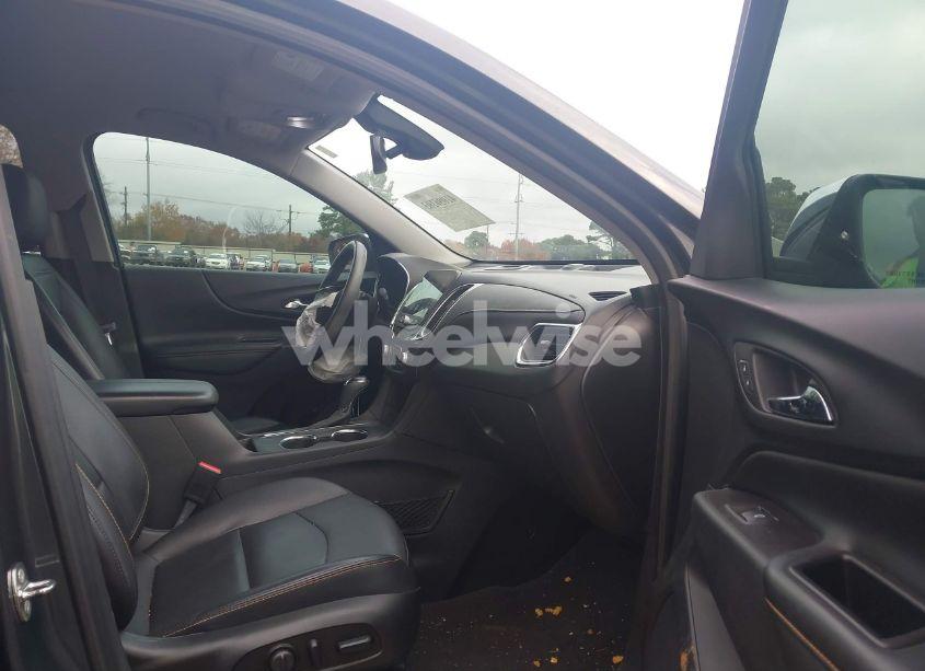 Photo 5 of 2018 Chevrolet Equinox PREMIER (VIN 2GNAXMEV4J6247114)