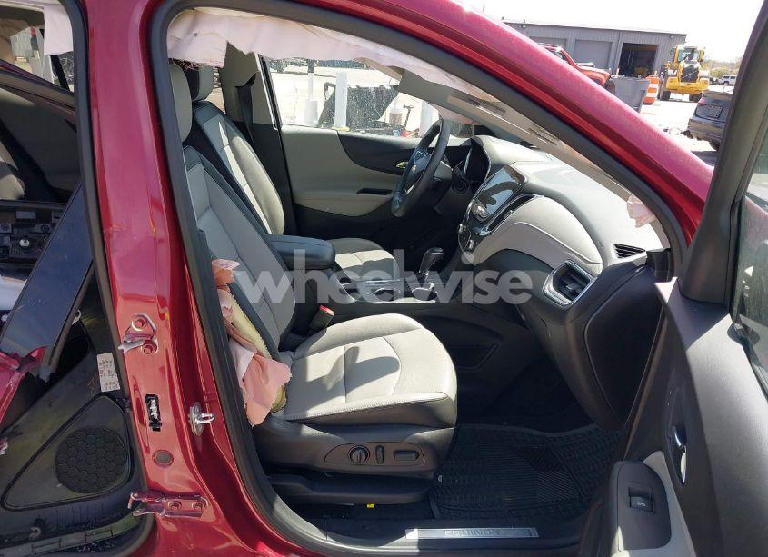 Photo 5 of 2018 Chevrolet Equinox PREMIER (VIN 2GNAXMEV5J6116516)