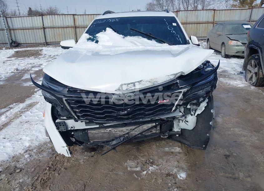 Photo 12 of 2022 Chevrolet Equinox FWD RS (VIN 2GNAXMEV5N6116974)