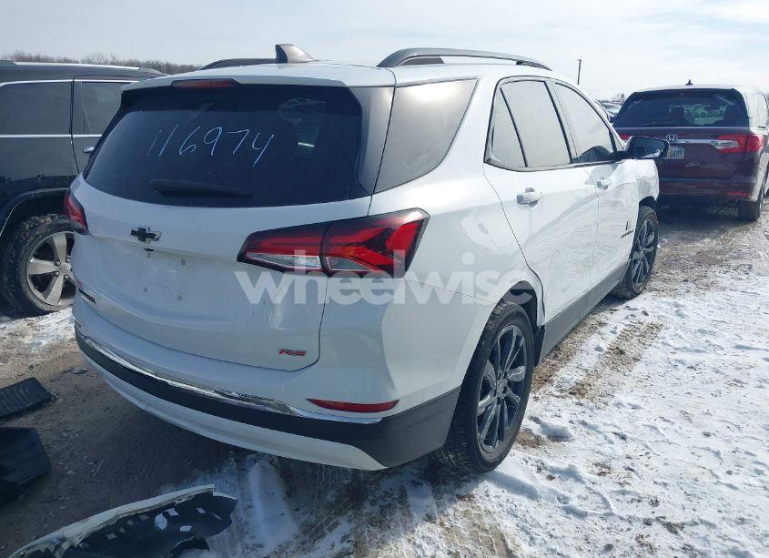 Photo 4 of 2022 Chevrolet Equinox FWD RS (VIN 2GNAXMEV5N6116974)