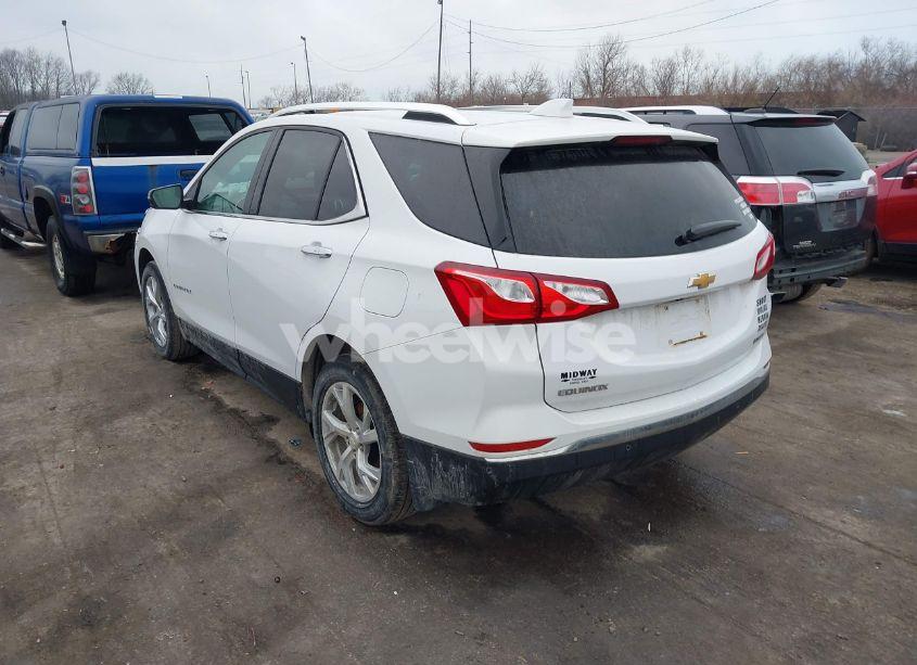 Photo 3 of 2018 Chevrolet Equinox PREMIER (VIN 2GNAXMEV6J6129971)