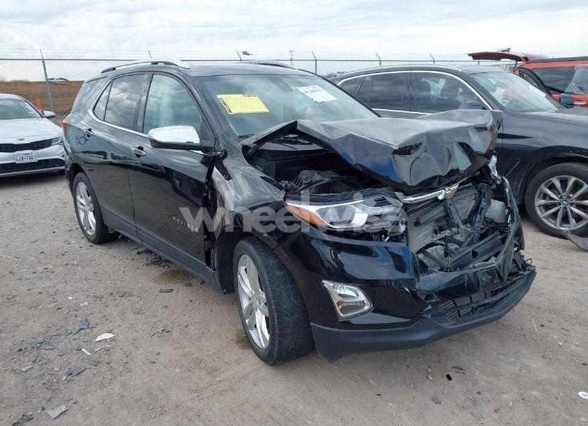 2018 Chevrolet Equinox PREMIER (VIN 2GNAXMEV6J6141232) main photo