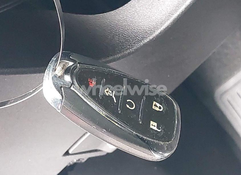 Photo 11 of 2018 Chevrolet Equinox PREMIER (VIN 2GNAXMEV7J6223342)