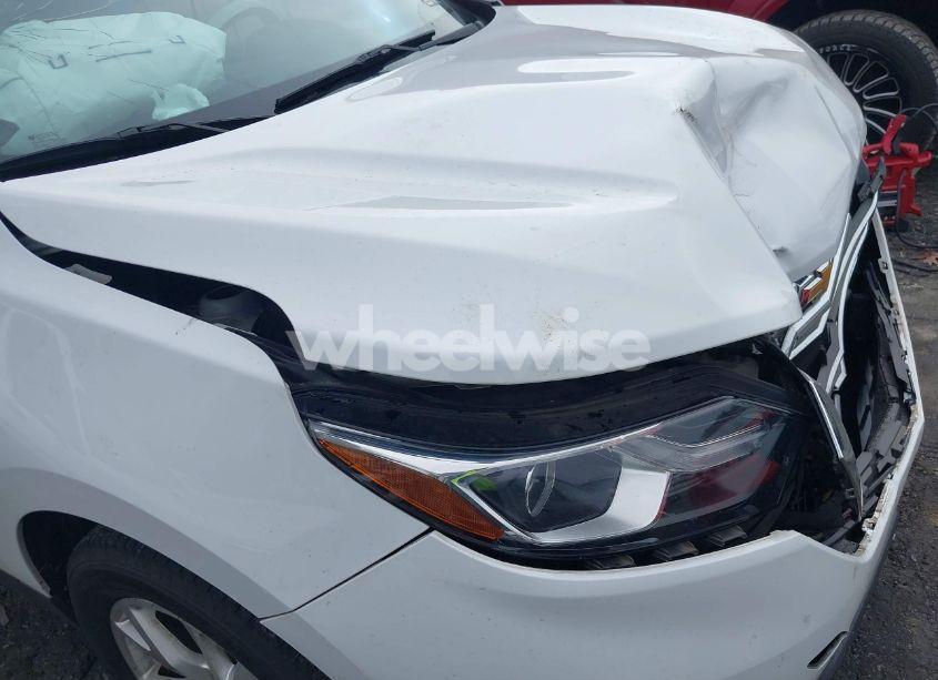 Photo 19 of 2018 Chevrolet Equinox PREMIER (VIN 2GNAXMEV7J6223342)