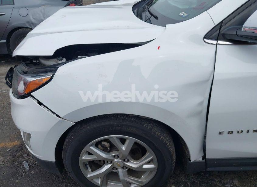 Photo 6 of 2018 Chevrolet Equinox PREMIER (VIN 2GNAXMEV7J6223342)