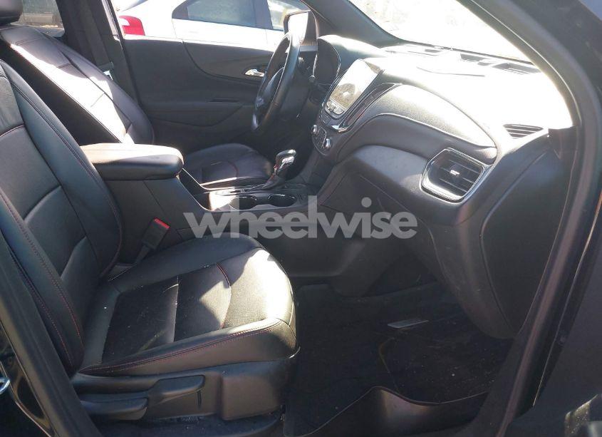 Photo 5 of 2022 Chevrolet Equinox FWD RS (VIN 2GNAXMEV7N6103725)