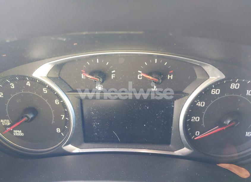 Photo 7 of 2022 Chevrolet Equinox FWD RS (VIN 2GNAXMEV7N6103725)