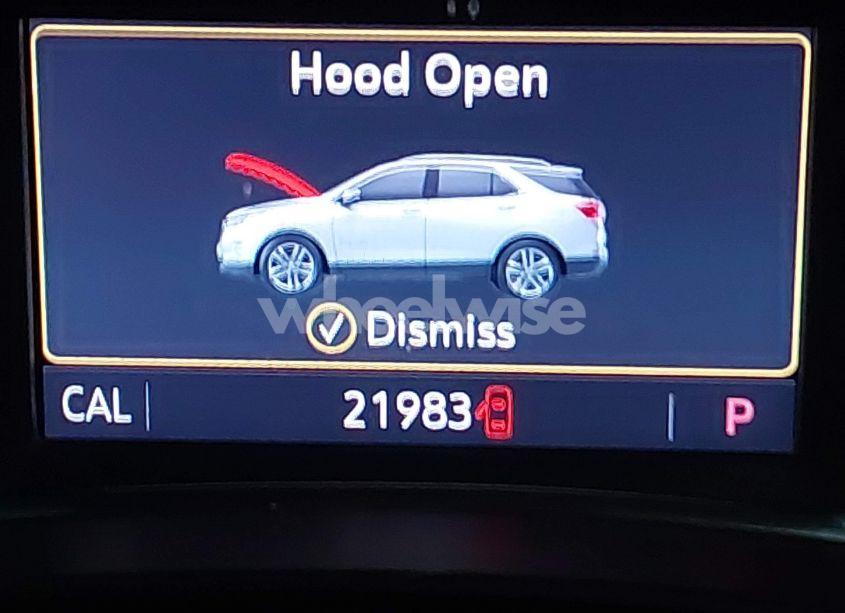 Photo 15 of 2022 Chevrolet Equinox FWD RS (VIN 2GNAXMEV7N6145991)