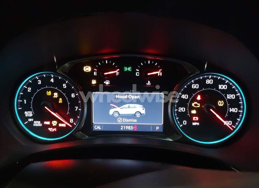 Photo 7 of 2022 Chevrolet Equinox FWD RS (VIN 2GNAXMEV7N6145991)