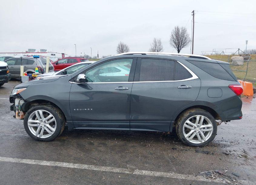Photo 15 of 2018 Chevrolet Equinox PREMIER (VIN 2GNAXMEV8J6267382)