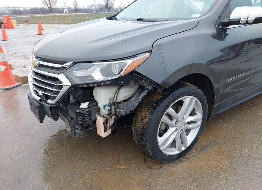 Photo 6 of 2018 Chevrolet Equinox PREMIER (VIN 2GNAXMEV8J6267382)