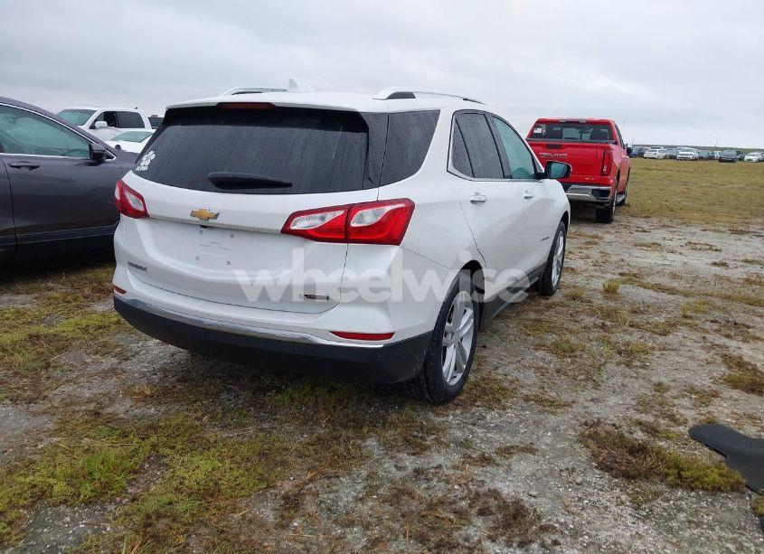 Photo 4 of 2018 Chevrolet Equinox PREMIER (VIN 2GNAXMEVXJ6145414)