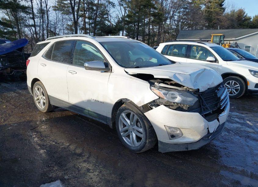 2018 Chevrolet Equinox PREMIER (VIN 2GNAXMEVXJ6167820) main photo