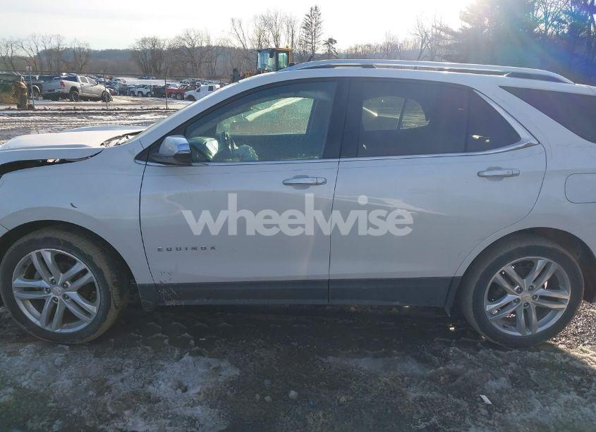 Photo 14 of 2018 Chevrolet Equinox PREMIER (VIN 2GNAXMEVXJ6167820)
