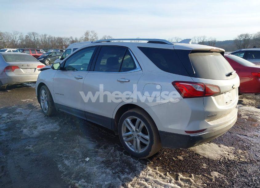 Photo 3 of 2018 Chevrolet Equinox PREMIER (VIN 2GNAXMEVXJ6167820)
