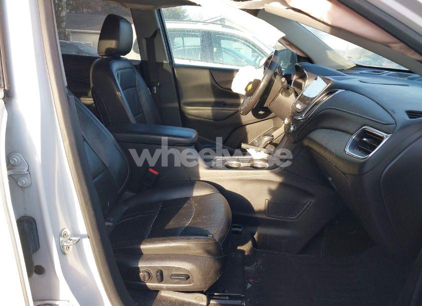 Photo 5 of 2018 Chevrolet Equinox PREMIER (VIN 2GNAXMEVXJ6167820)