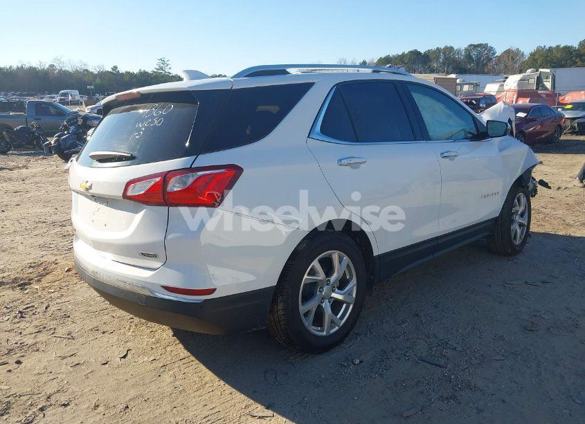 Photo 4 of 2018 Chevrolet Equinox PREMIER (VIN 2GNAXMEVXJ6184360)