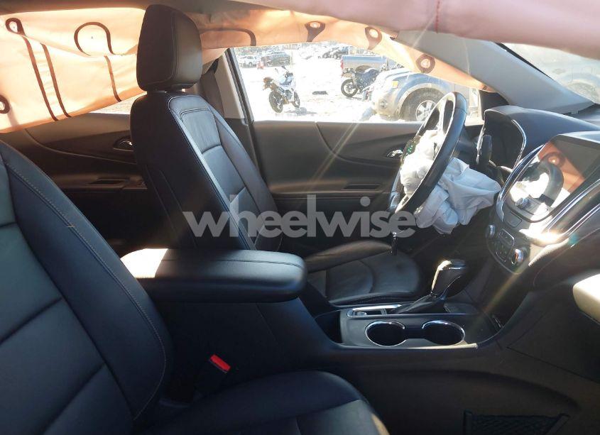 Photo 5 of 2018 Chevrolet Equinox PREMIER (VIN 2GNAXMEVXJ6184360)