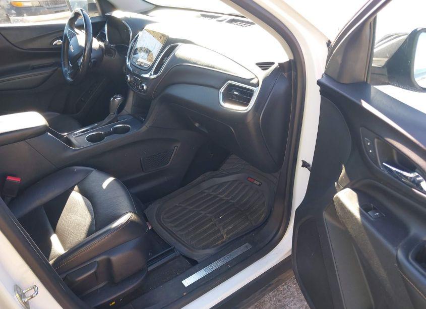Photo 5 of 2018 Chevrolet Equinox PREMIER (VIN 2GNAXMEVXJ6291313)