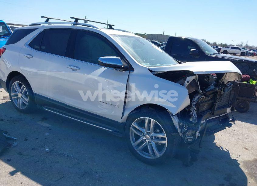 2019 Chevrolet Equinox PREMIER (VIN 2GNAXNEV0K6105060) main photo