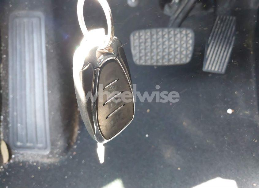 Photo 11 of 2019 Chevrolet Equinox PREMIER (VIN 2GNAXNEV0K6105060)