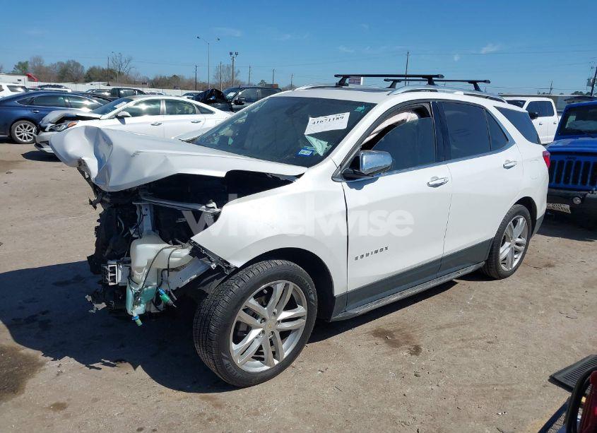 Photo 2 of 2019 Chevrolet Equinox PREMIER (VIN 2GNAXNEV0K6105060)