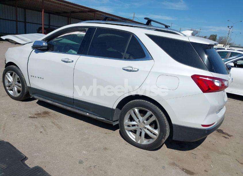 Photo 3 of 2019 Chevrolet Equinox PREMIER (VIN 2GNAXNEV0K6105060)