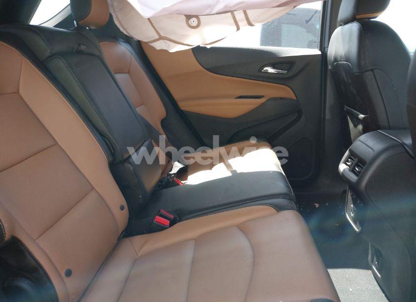 Photo 8 of 2019 Chevrolet Equinox PREMIER (VIN 2GNAXNEV0K6105060)