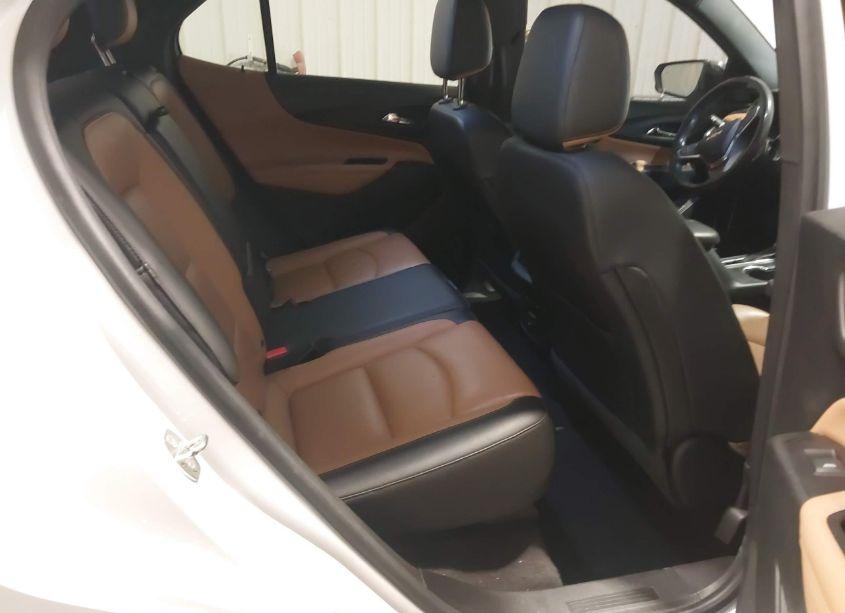 Photo 8 of 2019 Chevrolet Equinox PREMIER (VIN 2GNAXNEV0K6240331)