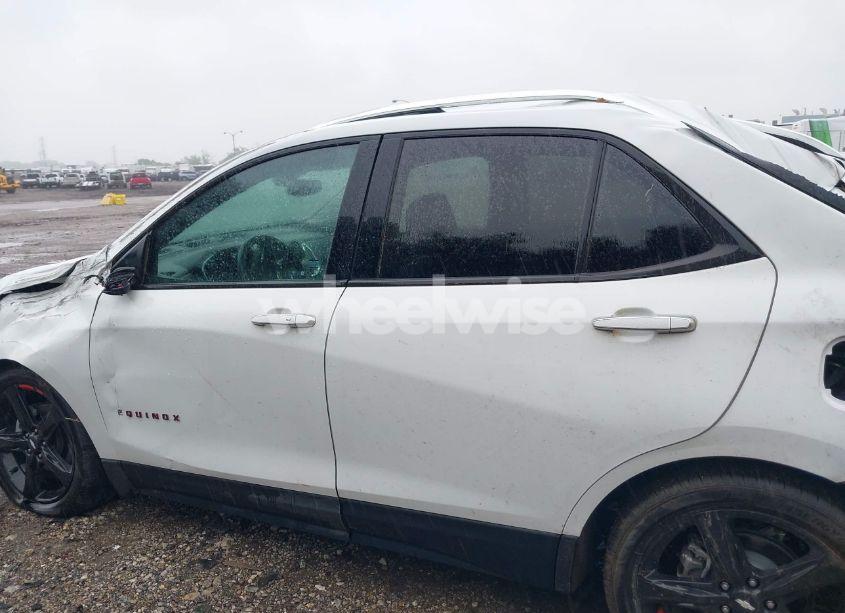 Photo 14 of 2021 Chevrolet Equinox FWD PREMIER (VIN 2GNAXNEV0M6128650)