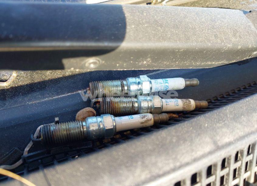 Photo 12 of 2019 Chevrolet Equinox PREMIER (VIN 2GNAXNEV1K6263309)