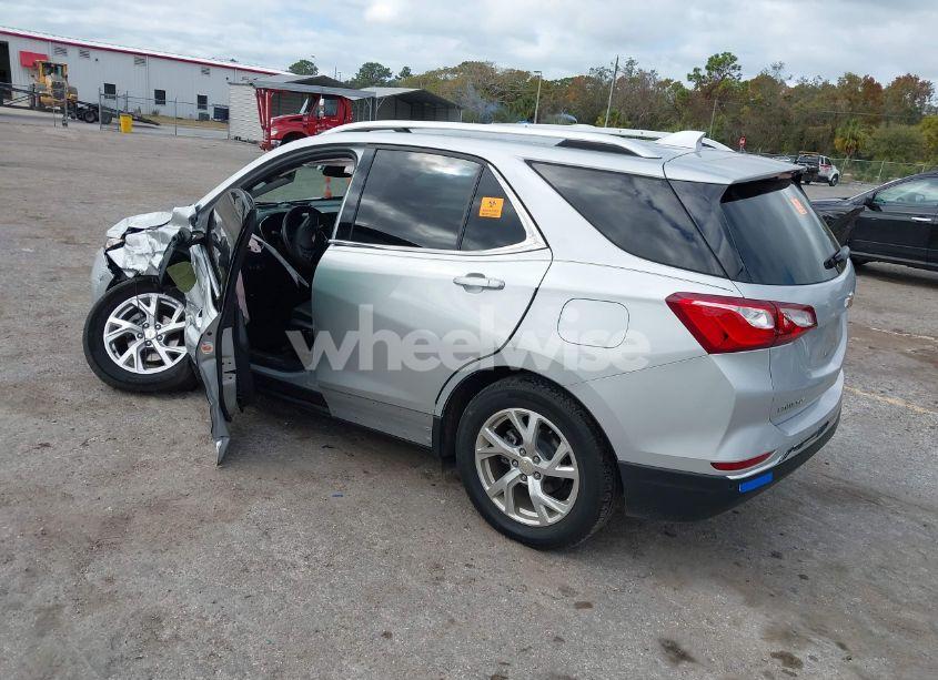 Photo 3 of 2020 Chevrolet Equinox FWD PREMIER 1.5L TURBO (VIN 2GNAXNEV1L6196213)