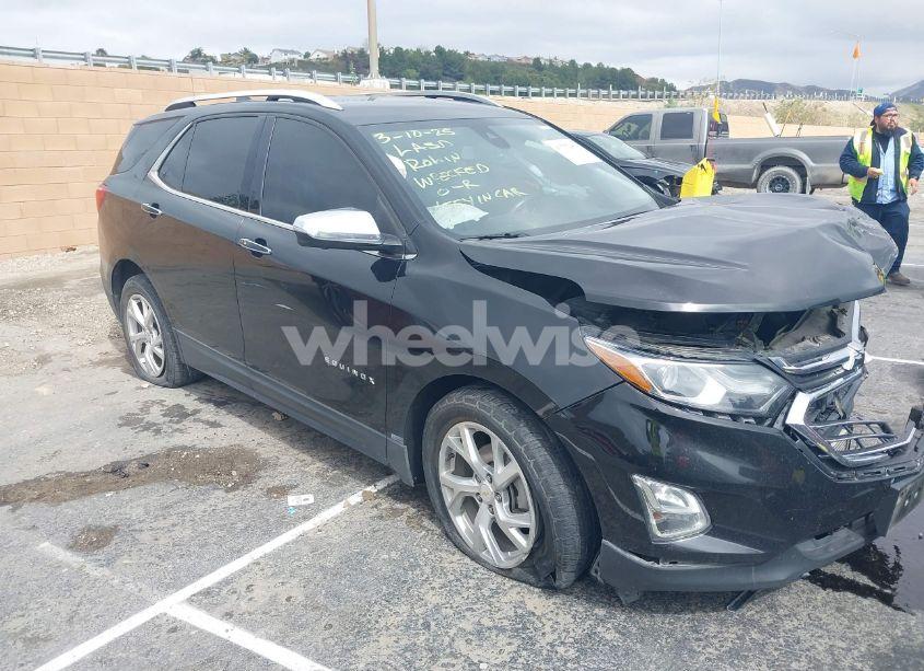 2020 Chevrolet Equinox FWD PREMIER 1.5L TURBO (VIN 2GNAXNEV1L6204620) main photo