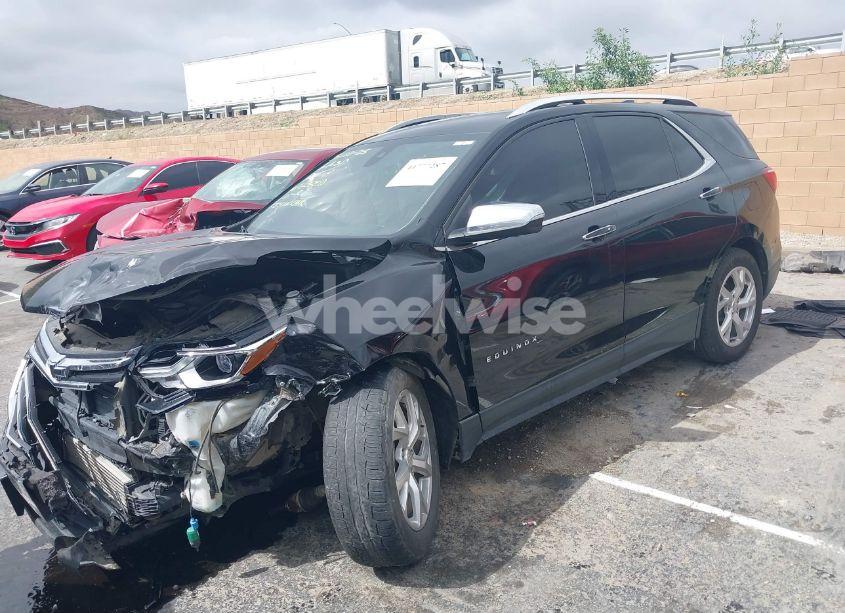 Photo 2 of 2020 Chevrolet Equinox FWD PREMIER 1.5L TURBO (VIN 2GNAXNEV1L6204620)