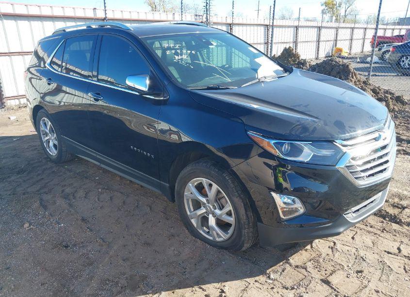 2021 Chevrolet Equinox FWD PREMIER (VIN 2GNAXNEV1M6139768) main photo