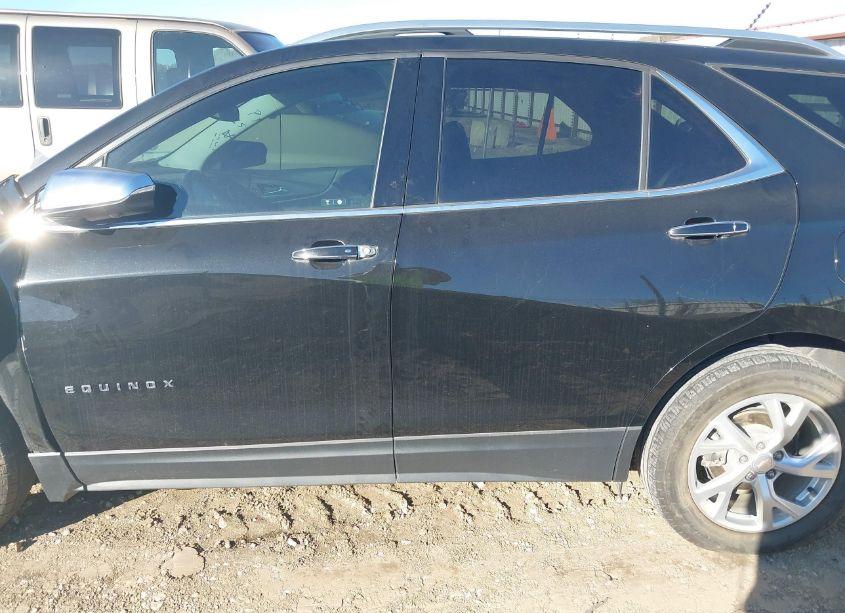 Photo 14 of 2021 Chevrolet Equinox FWD PREMIER (VIN 2GNAXNEV1M6139768)