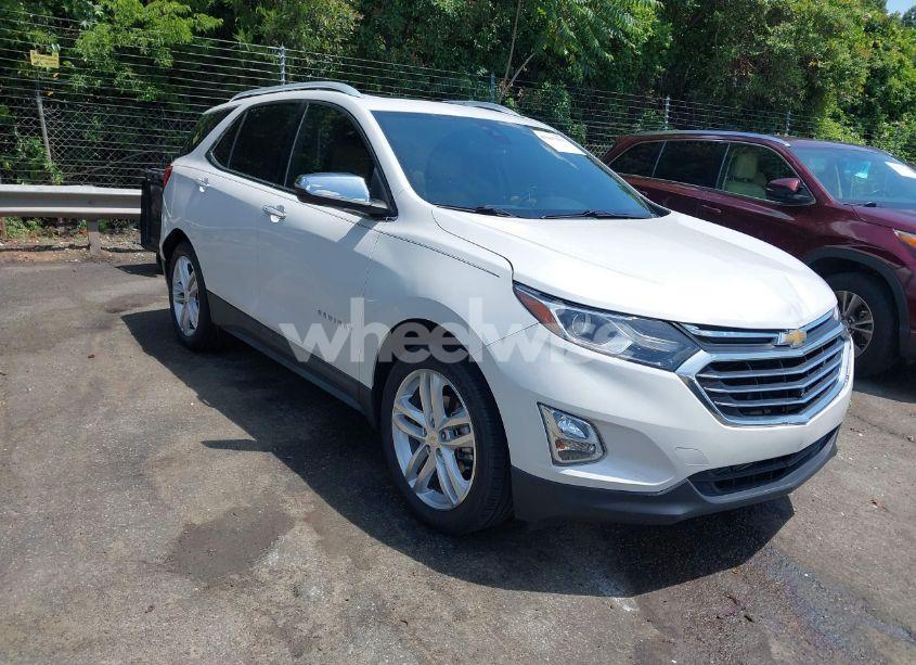 2019 Chevrolet Equinox PREMIER (VIN 2GNAXNEV2K6116643) main photo
