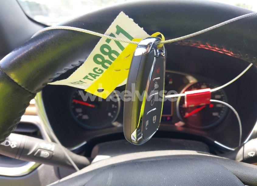 Photo 11 of 2019 Chevrolet Equinox PREMIER (VIN 2GNAXNEV2K6116643)