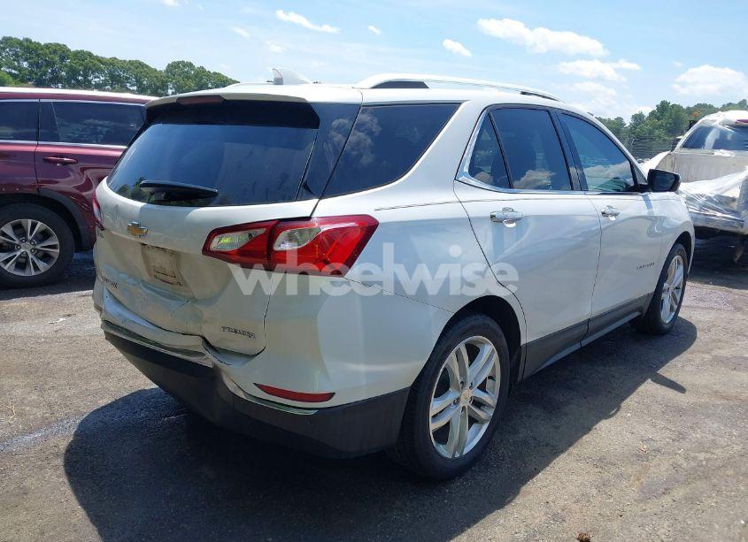 Photo 4 of 2019 Chevrolet Equinox PREMIER (VIN 2GNAXNEV2K6116643)