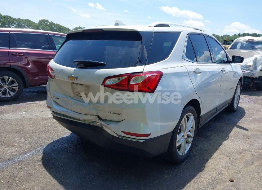 Photo 6 of 2019 Chevrolet Equinox PREMIER (VIN 2GNAXNEV2K6116643)