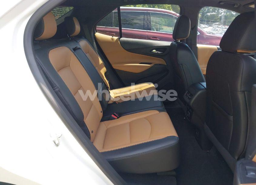 Photo 8 of 2019 Chevrolet Equinox PREMIER (VIN 2GNAXNEV2K6116643)