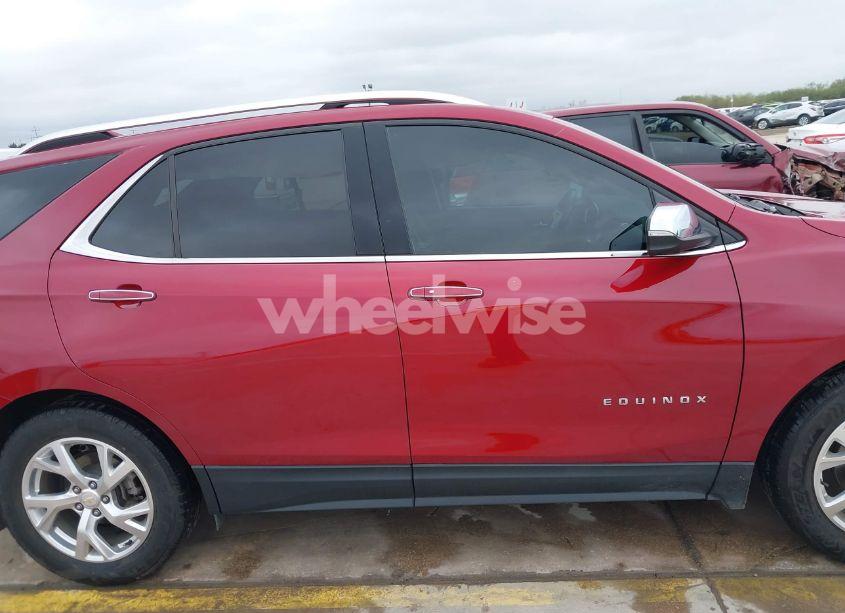 Photo 13 of 2020 Chevrolet Equinox FWD PREMIER 1.5L TURBO (VIN 2GNAXNEV3L6136904)