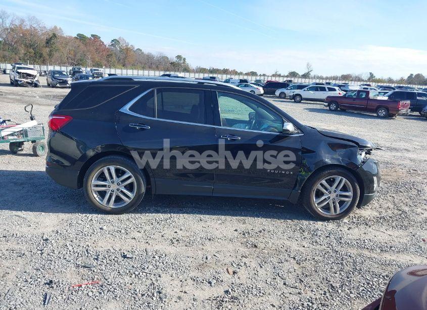 Photo 13 of 2021 Chevrolet Equinox FWD PREMIER (VIN 2GNAXNEV3M6123510)
