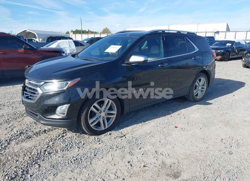 Photo 2 of 2021 Chevrolet Equinox FWD PREMIER (VIN 2GNAXNEV3M6123510)
