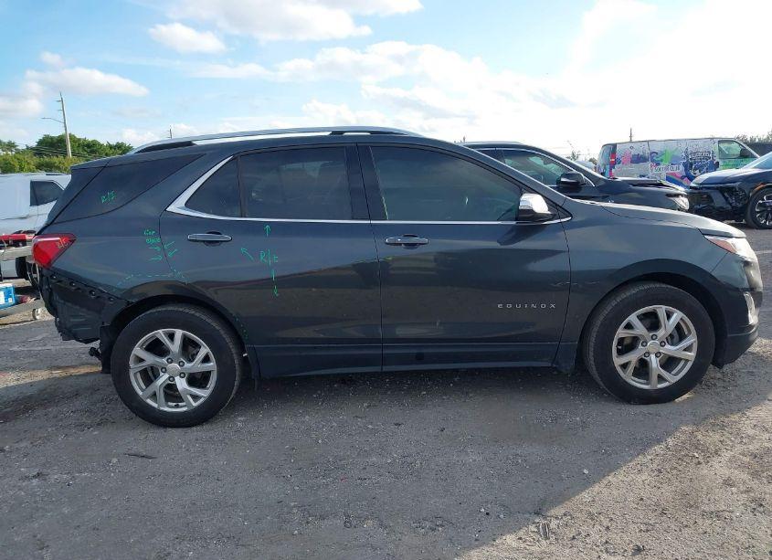 Photo 13 of 2020 Chevrolet Equinox FWD PREMIER 1.5L TURBO (VIN 2GNAXNEV4L6168650)